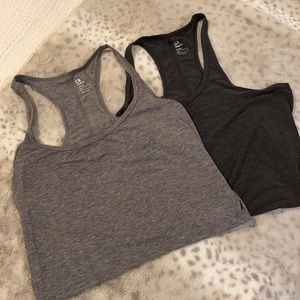 Two GapFit Breathe Tanks Medium